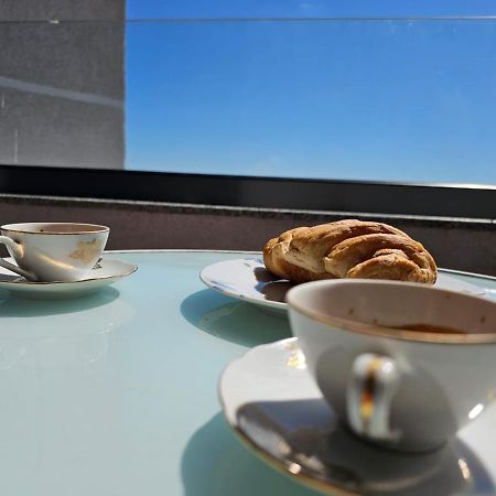 City Center& Sea View Apartment Durres Bagian luar foto