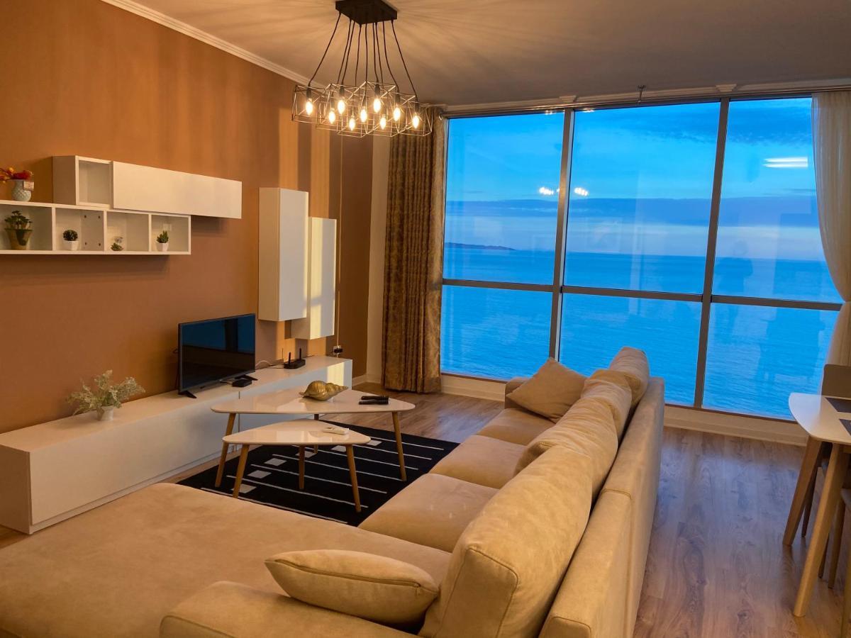 City Center& Sea View Apartment Durres Bagian luar foto