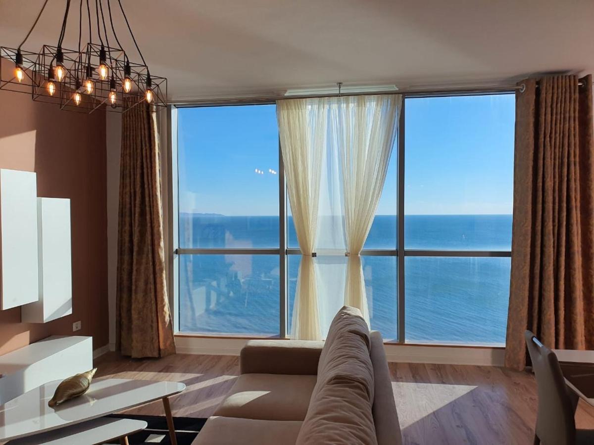 City Center& Sea View Apartment Durres Bagian luar foto