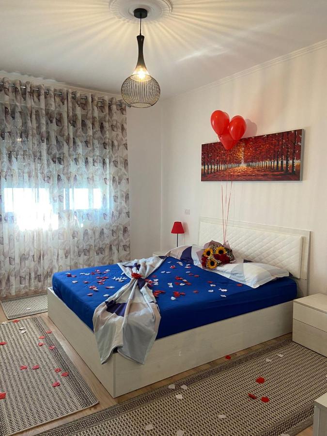 City Center& Sea View Apartment Durres Bagian luar foto