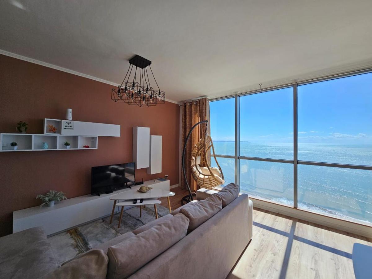 City Center& Sea View Apartment Durres Bagian luar foto